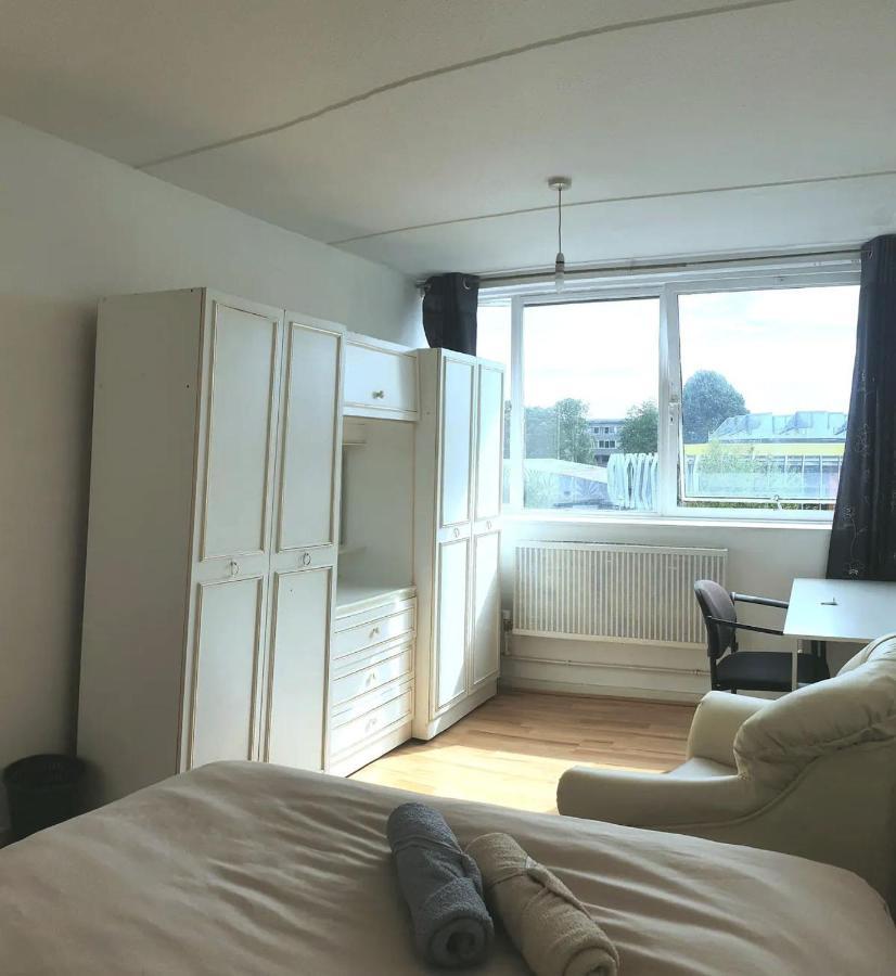Elephant & Castle - Zone 2 - Private Rooms - Shared Bathroom London Exterior foto